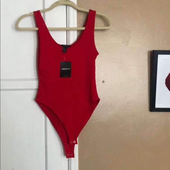 Forever 21 Tops - Ribbed red bodysuit